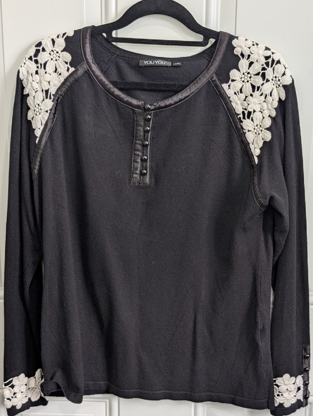 YOU YOU Black Long Sleeve Henley Top with White Floral Lace Accents - Size XL